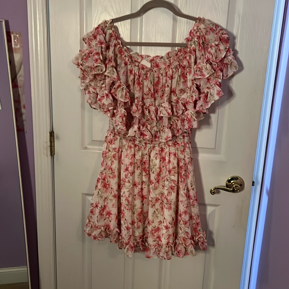 Off shoulder dress. Size Large
